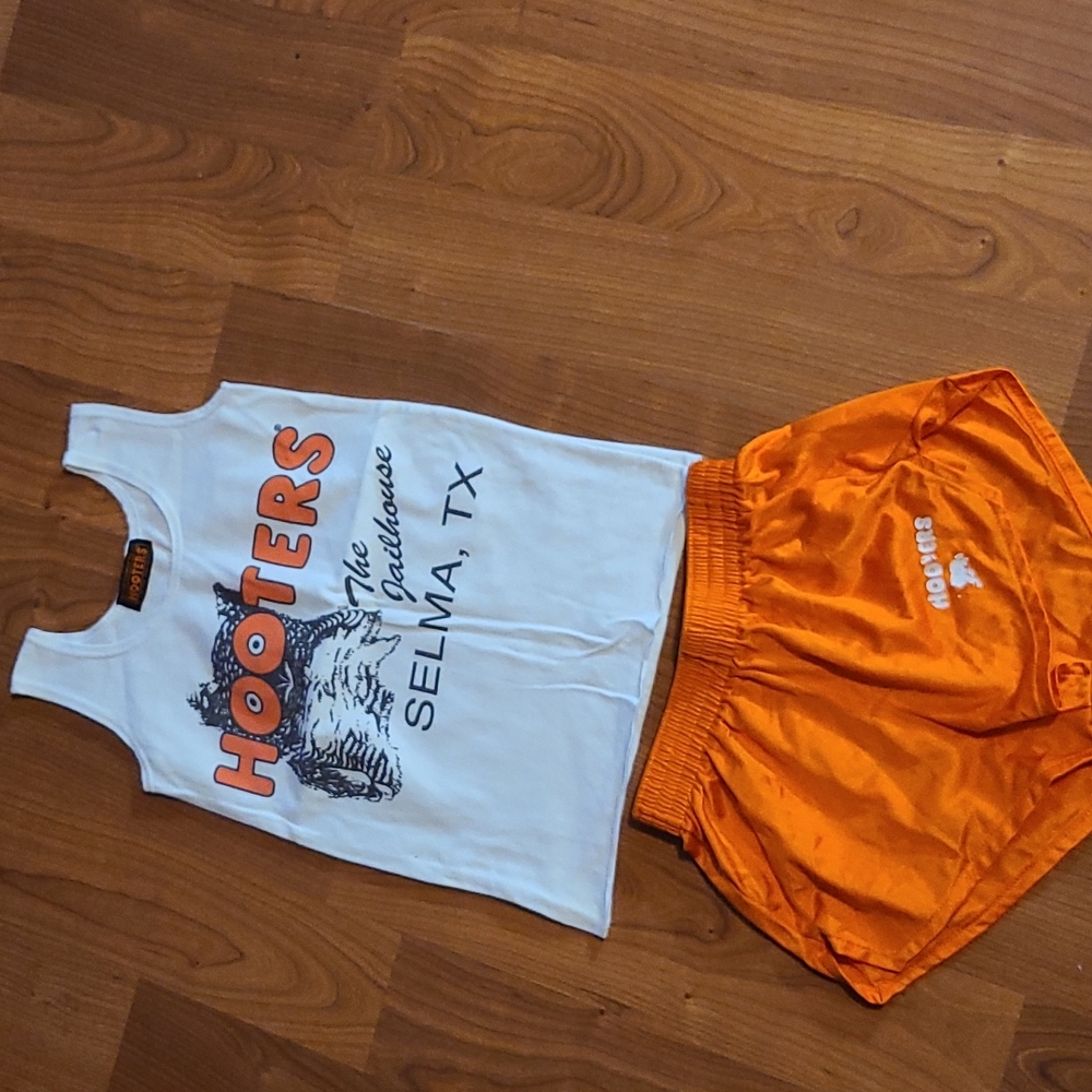 Hooters xs the jailhouse Selma, Texas 🦉